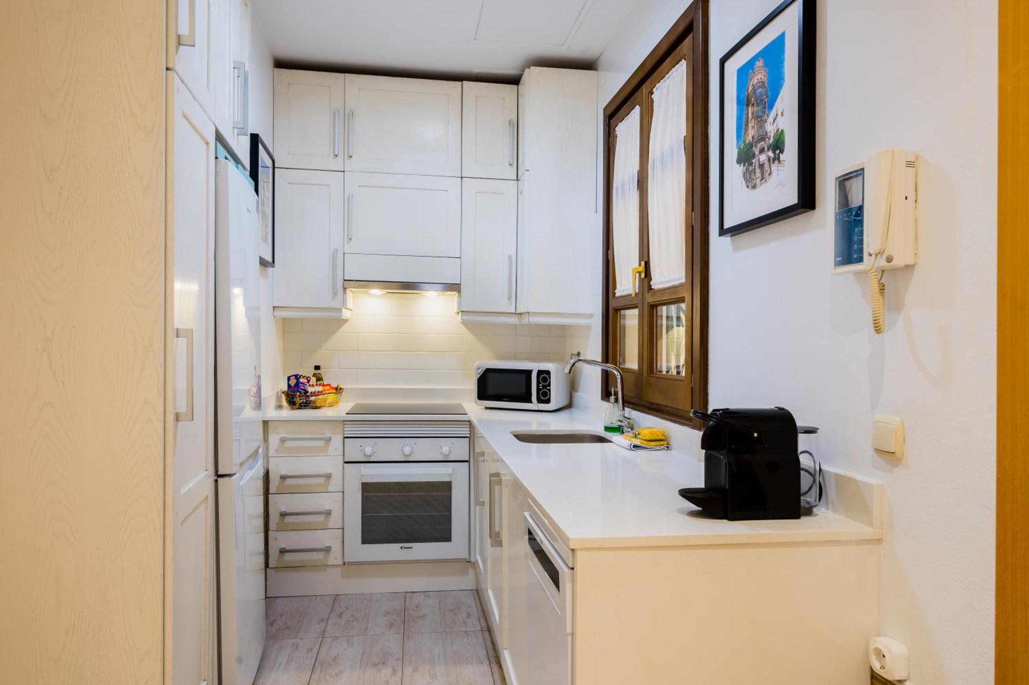 Beautiful And Cozy- 1Bd 1Bth- Arenal Center Lejlighed Sevilla Eksteriør billede